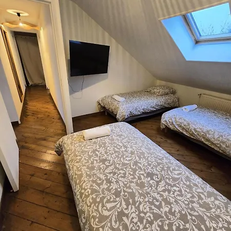 Spacieux 4 Appartamento