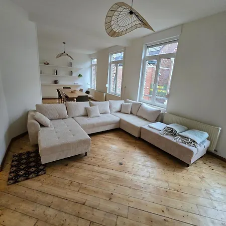 Spacieux 4 Appartamento